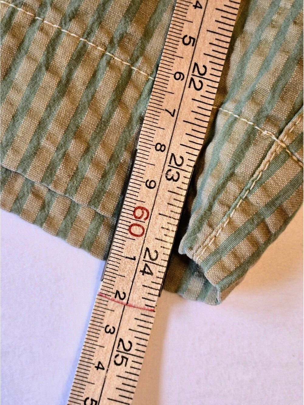 Weekendz Off Men's Seersucker Striped Green/Beige Bermuda Shorts Pockets